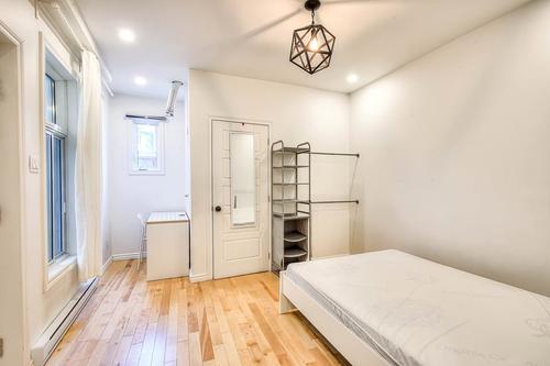 4 bedrooms apartment for rent in Montreal - Le Plateau-Mont-Royal — photo 13
