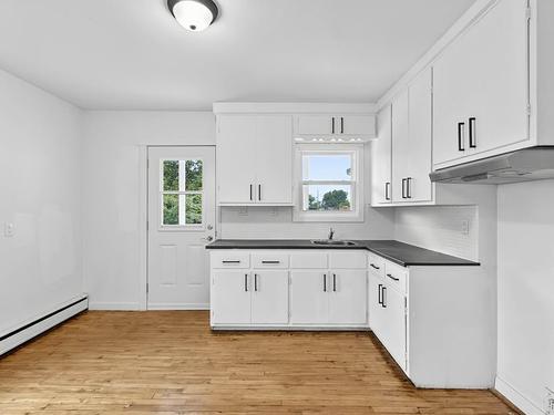 2 bedrooms apartment for rent in Sherbrooke — photo 2