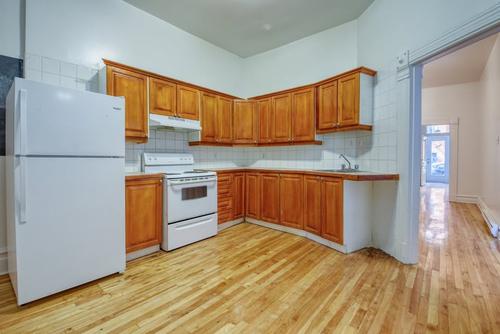 4 bedrooms apartment for rent in Montreal - Le Plateau-Mont-Royal — photo 8
