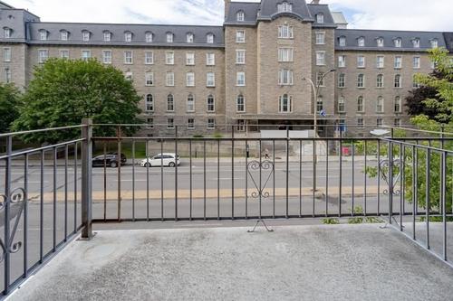 4 bedrooms apartment for rent in Montreal - Le Plateau-Mont-Royal — photo 13