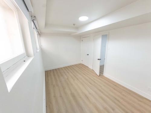 4 bedrooms apartment for rent in Montreal - Le Plateau-Mont-Royal — photo 10