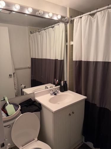 Studio for rent in Montreal - Côte-des-Neiges–Notre-Dame-de-Grâce — photo 5
