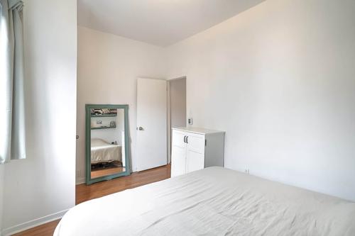 4 bedrooms apartment for rent in Montreal - Le Plateau-Mont-Royal — photo 16