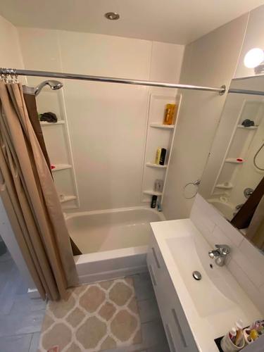 2 bedrooms apartment for rent in Sherbrooke — photo 3