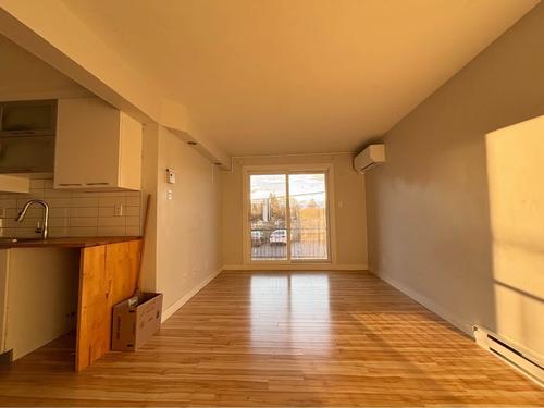 Appartement de 3 chambres à louer à Québec - Sainte-Foy–Sillery–Cap-Rouge — photo 2