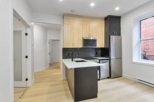2 bedrooms apartment for rent in Montreal - Ville-Marie — photo 3