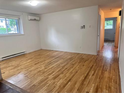 2 bedrooms apartment for rent in Laval — photo 2