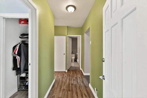 4 bedrooms apartment for rent in Montreal - Ville-Marie — photo 9