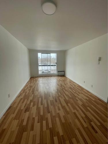 Studio for rent in Sherbrooke — photo 3
