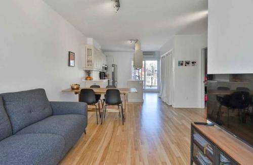 2 bedrooms apartment for rent in Laval — photo 3
