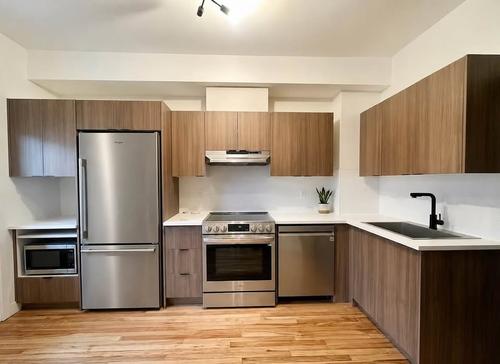 5 bedrooms apartment for rent in Montreal - Verdun — photo 4
