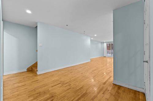 5 bedrooms apartment for rent in Montreal - Côte-des-Neiges–Notre-Dame-de-Grâce — photo 11