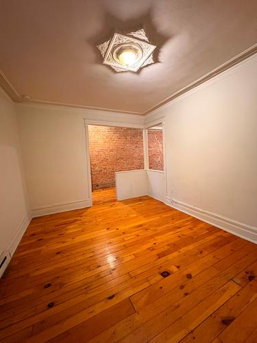 Appartement de 2 chambres à louer à Montreal - Ville-Marie — photo 2