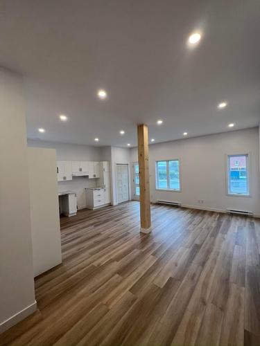 2 bedrooms apartment for rent in Sherbrooke — photo 2