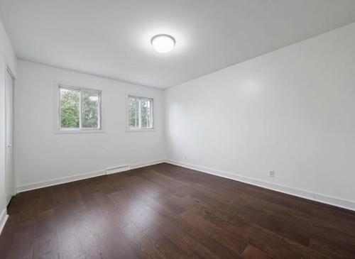 3 bedrooms apartment for rent in Laval — photo 10