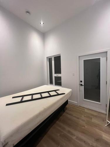 4 bedrooms apartment for rent in Montreal - Ville-Marie — photo 6