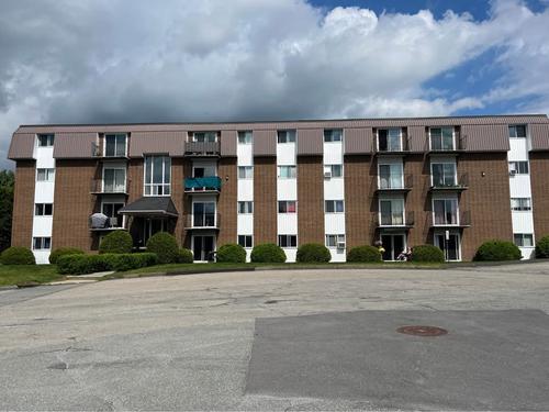 2 bedrooms apartment for rent in Sherbrooke — photo 6