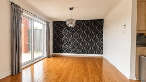 3 bedrooms apartment for rent in Laval — photo 2