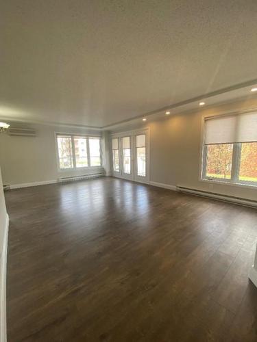 Appartement de 2 chambres à louer à Québec - Sainte-Foy–Sillery–Cap-Rouge — photo 3