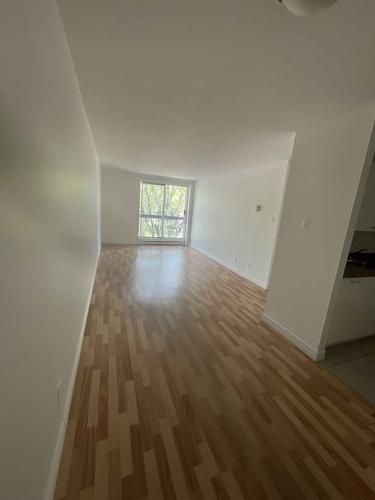 2 bedrooms apartment for rent in Sherbrooke — photo 4