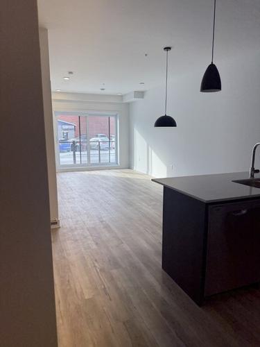 Appartement de 3 chambres à louer à Longueuil — photo 3