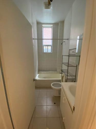4 bedrooms apartment for rent in Montreal - Le Plateau-Mont-Royal — photo 11