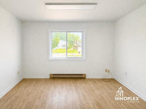 2 bedrooms apartment for rent in Sherbrooke — photo 8