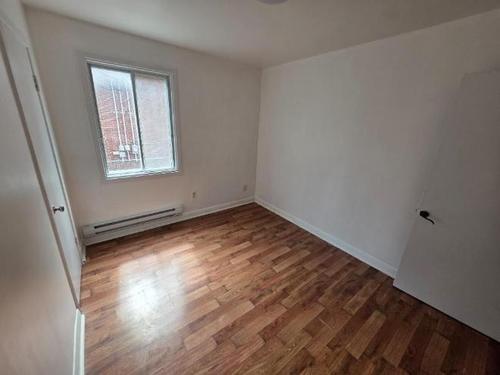 Appartement de 3 chambres à louer à Longueuil — photo 2