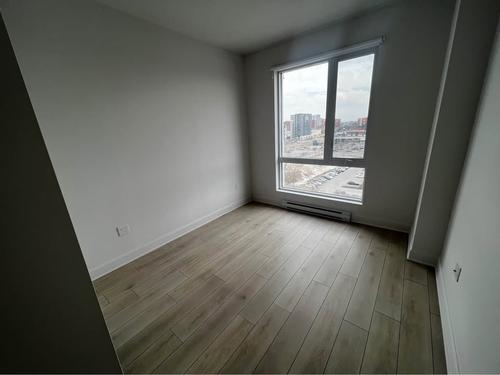 2 bedrooms apartment for rent in Laval — photo 4