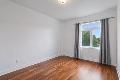 2 bedrooms apartment for rent in Laval — photo 9