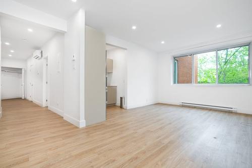 Studio for rent in Montreal - Côte-des-Neiges–Notre-Dame-de-Grâce — photo 5