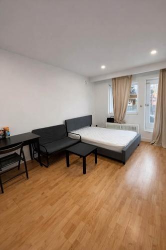 1 bedroom apartment for rent in Montreal - Le Plateau-Mont-Royal — photo 2