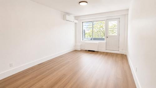 Studio for rent in Montreal - Le Plateau-Mont-Royal — photo 5