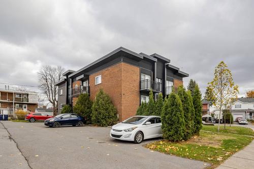 2 bedrooms apartment for rent in Laval — photo 18