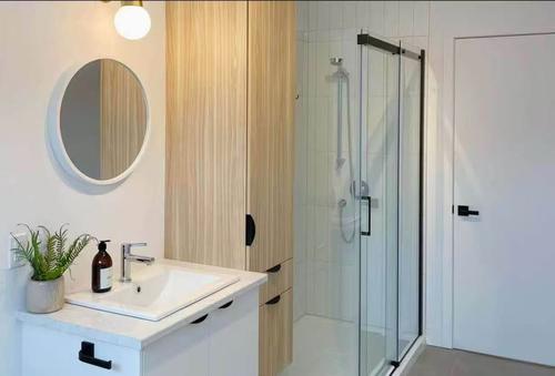 2 bedrooms apartment for rent in Sherbrooke — photo 7