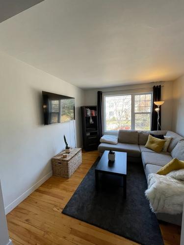 2 bedrooms apartment for rent in Sherbrooke — photo 2