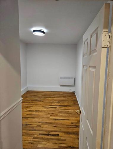 4 bedrooms apartment for rent in Montreal - Ville-Marie — photo 9