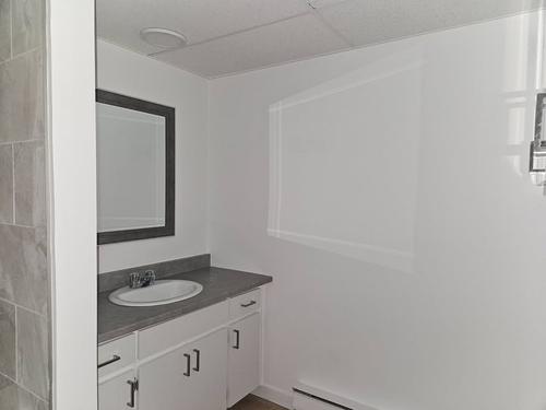 2 bedrooms apartment for rent in Sherbrooke — photo 9