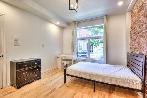 4 bedrooms apartment for rent in Montreal - Le Plateau-Mont-Royal — photo 9