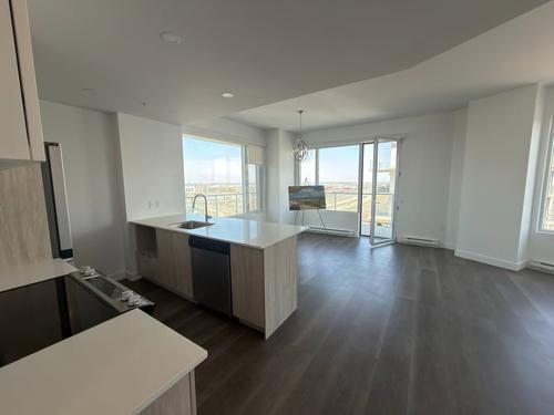 3 bedrooms apartment for rent in Laval — photo 2