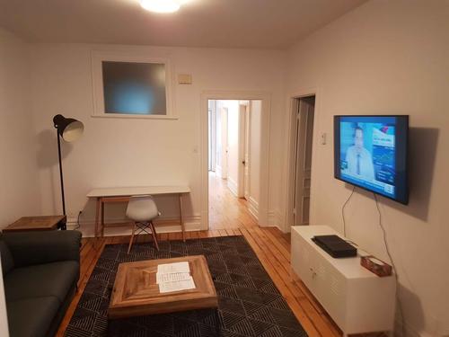 5 bedrooms apartment for rent in Montréal — photo 2