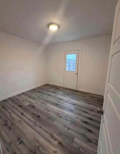 1 bedroom apartment for rent in Montreal - Villeray–Saint-Michel–Parc-Extension — photo 3
