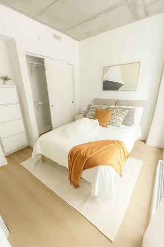 1 bedroom apartment for rent in Montreal - Ville-Marie — photo 8
