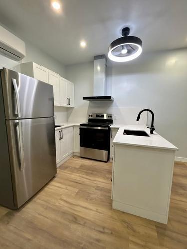 2 bedrooms apartment for rent in Montreal - Le Plateau-Mont-Royal — photo 3