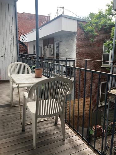 4 bedrooms apartment for rent in Montreal - Le Plateau-Mont-Royal — photo 2