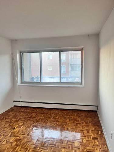 1 bedroom apartment for rent in Montreal - Saint-Laurent — photo 4