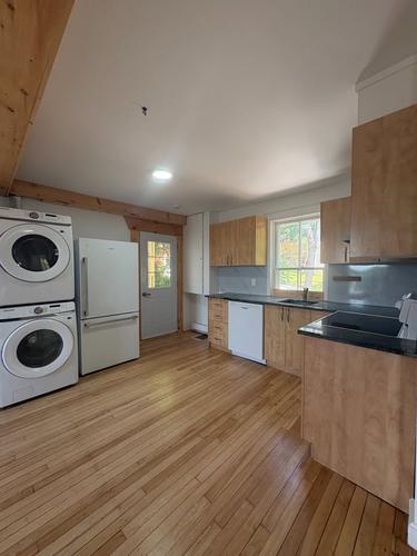 2 bedrooms apartment for rent in Sherbrooke — photo 2