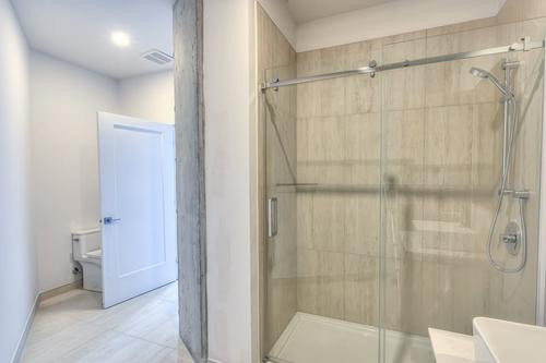 3 bedrooms apartment for rent in Laval — photo 16