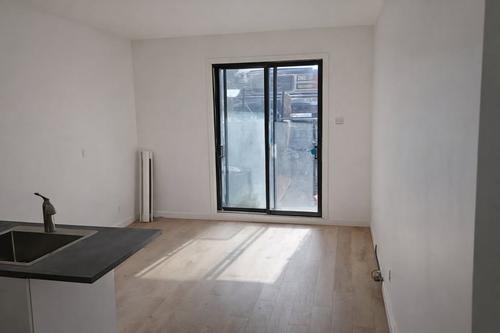 Appartement de 2 chambres à louer à Montreal - Villeray–Saint-Michel–Parc-Extension — photo 2