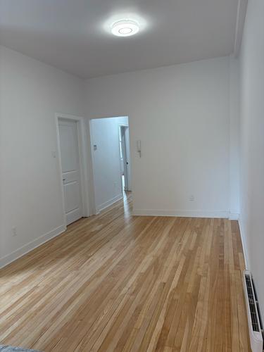 5 bedrooms apartment for rent in Montreal - Ville-Marie — photo 7